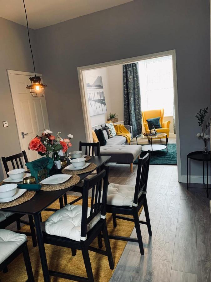 Stylish, Spacious & Luxurious Home - Parking 리버풀 외부 사진